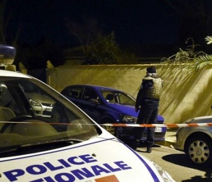 Profesor evreu, injunghiat de trei francezi, sustinatori ai jihadistilor, in Marseille. Un atacator avea tricou cu ISIS