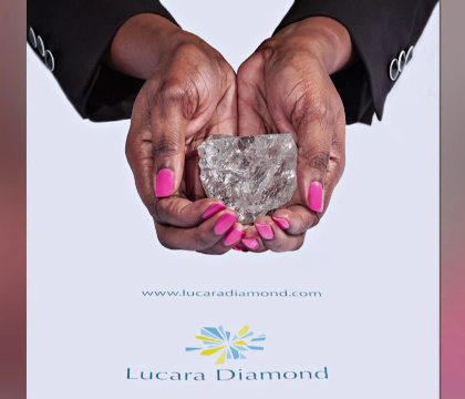 Cel mai valoros diamant descoperit in ultimul secol a fost gasit intr-o mina din Botswana. Cum arata piatra de 111 carate Cel mai valoros diamant descoperit in ultimul secol a fost gasit intr-o mina din Botswana. Cum arata piatra de 111 carate
