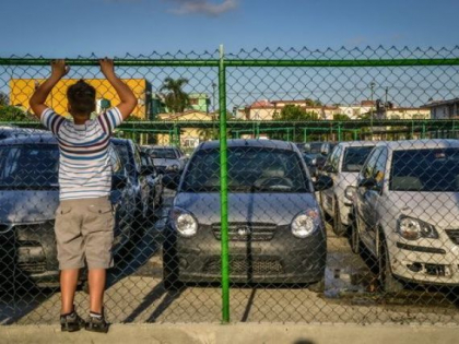 Cum a ajuns un Peugeot 206 sa coste 91.000 dolari, in tara in care se castiga 20 dolari/luna. Decizia luata dupa 50 de ani