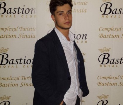 Tragedia din Colectiv a rapit inca o viata. Alexandru Hogea, un tanar de 19 ani, s-a stins la un spital din Viena Tragedia din Colectiv a rapit inca o viata. Alexandru Hogea, un tanar de 19 ani, s-a stins la un spital din Viena