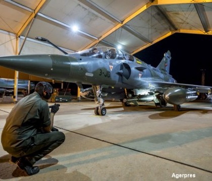 Franta pregateste noi atacuri asupra pozitiilor Statului Islamic. Port-avionul Charles de Gaulle, operational duminica