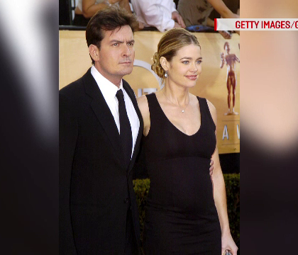 Scandaluri in lant pentru Charlie Sheen. Dezvaluirile facute de un tabloid, dupa ce actorul a anuntat ca e infectat cu HIV Scandaluri in lant pentru Charlie Sheen. Dezvaluirile facute de un tabloid, dupa ce actorul a anuntat ca e infectat cu HIV