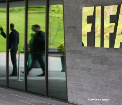 Operatiune in zorii zilei, la un hotel din Zurich. Mai multi oficiali din FIFA au fost arestati in dosarul de coruptie Operatiune in zorii zilei, la un hotel din Zurich. Mai multi oficiali din FIFA au fost arestati in dosarul de coruptie