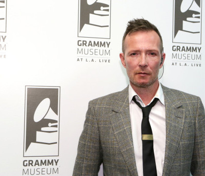Cantaretul Scott Weiland, fost solist al trupei Stone Temple Pilots, a murit in somn la 48 de ani