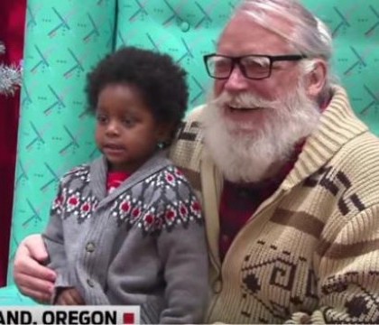 VIDEO. Cum arata Mos Craciun in varianta "hipster" VIDEO. Cum arata Mos Craciun in varianta "hipster"
