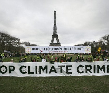 Acordul ISTORIC cu privire la limitarea incalzirii globale a fost adoptat de cele 195 de state participante la COP21 Acordul ISTORIC cu privire la limitarea incalzirii globale a fost adoptat de cele 195 de state participante la COP21