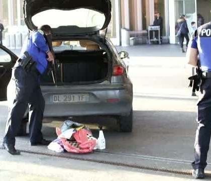 Alerta decretata in Elvetia, dupa amenintarea terorista de vineri. Zonele aglomerate, impanzite de politisti Alerta decretata in Elvetia, dupa amenintarea terorista de vineri. Zonele aglomerate, impanzite de politisti