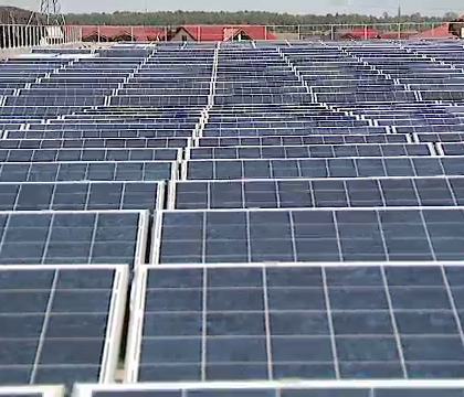 Oraselul din SUA care a refuzat panourile solare pe motiv ca ar absorbi toata energia soarelui