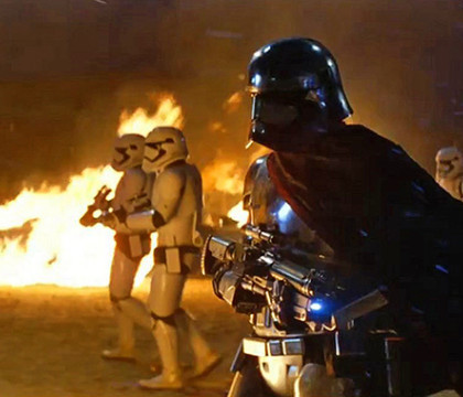 Star Wars -Trezirea Fortei a doborat recordul la incasari in cinematografele din Statele Unite si Canada Star Wars -Trezirea Fortei a doborat recordul la incasari in cinematografele din Statele Unite si Canada