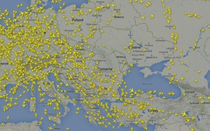 Aeronavele operatorilor nationali vor evita survolarea spatiului aerian din Ucraina, dupa prabusirea avionului in Donetk Aeronavele operatorilor nationali vor evita survolarea spatiului aerian din Ucraina, dupa prabusirea avionului in Donetk