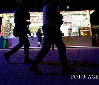 Politia belgiana a arestat al noualea suspect in cazul atentatelor din Paris. De ce informatia a fost tinuta secreta Politia belgiana a arestat al noualea suspect in cazul atentatelor din Paris. De ce informatia a fost tinuta secreta