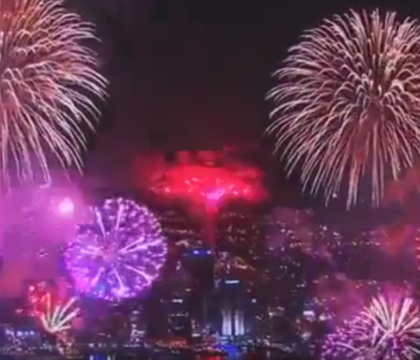 Noua Zeelanda a trecut in noul an. Foc spectaculos de artificii in Auckland, deasupra Sky Tower - VIDEO Noua Zeelanda a trecut in noul an. Foc spectaculos de artificii in Auckland, deasupra Sky Tower - VIDEO