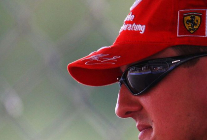 Scrisorile lui Lauda, Hamilton si Button catre Michael Schumacher, publicate in premiera: "Sper sa putem vorbi in curand!"
