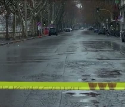 Strazi inchise la Roma, din cauza cantintatii imense de gainat. Peripetiile prin care treceau soferii si pietonii Strazi inchise la Roma, din cauza cantintatii imense de gainat. Peripetiile prin care treceau soferii si pietonii