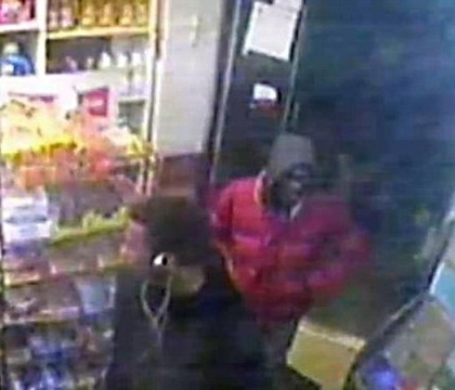 Scandal urias in New York. Cinci adolescenti de culoare au violat o tanara de 18 ani. Tatal victimei, amenintat sa plece - VIDEO Scandal urias in New York. Cinci adolescenti de culoare au violat o tanara de 18 ani. Tatal victimei, amenintat sa plece - VIDEO