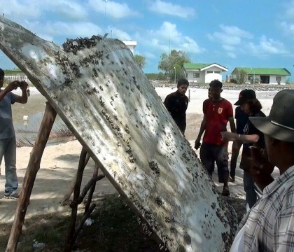 Zborul MH370. Un fragment metalic care ar putea avea legatura cu avionul disparut, descoperit pe coasta Thailandei Zborul MH370. Un fragment metalic care ar putea avea legatura cu avionul disparut, descoperit pe coasta Thailandei