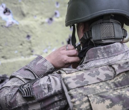 23 de persoane suspectate ca fac parte din Statul Islamic, arestate in Turcia. Grupul era insotit de 21 de copii
