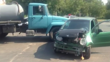 Accident in capitala. Soferul unui Matiz a provocat un adevarat carambol. Cum s-a intamplat. VIDEO Accident in capitala. Soferul unui Matiz a provocat un adevarat carambol. Cum s-a intamplat. VIDEO