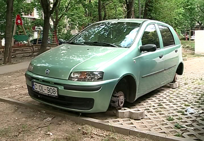 Atentie unde parcati! Cum si-au gasit masinile doi soferi din capitala Atentie unde parcati! Cum si-au gasit masinile doi soferi din capitala