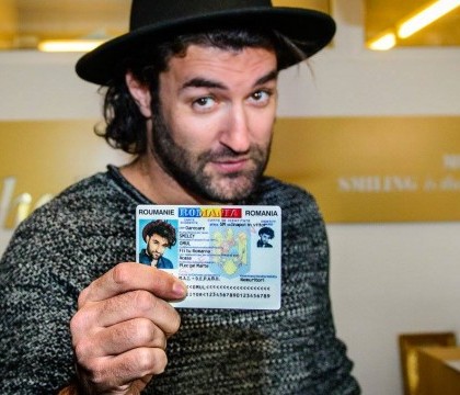 "Am din nou "ªbuletin"¬!" Surpriza de care a avut parte Smiley dupa ajutorul oferit celor de la Ministerul de Interne "Am din nou "ªbuletin"¬!" Surpriza de care a avut parte Smiley dupa ajutorul oferit celor de la Ministerul de Interne