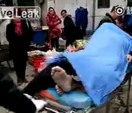 Prostituata "indepartata chirurgical" de pe clientul ei, dupa ce acesta a murit in timp ce faceau sex. Ce s-a intamplat