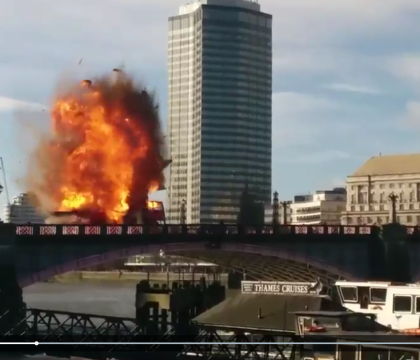 Explozie uriasa in centrul Londrei. Imaginile au devenit virale pe retelele de socializare. VIDEO