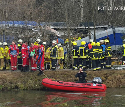 Concluziile autoritatilor din Germania dupa examinarea primei cutii negre, gasite la locul coliziunii dintre cele 2 trenuri Concluziile autoritatilor din Germania dupa examinarea primei cutii negre, gasite la locul coliziunii dintre cele 2 trenuri