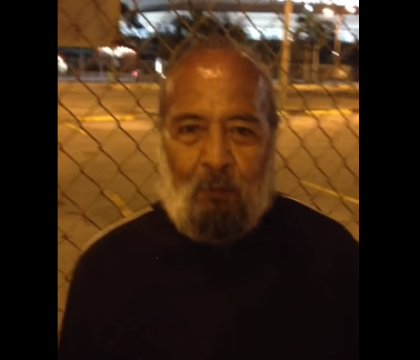 O straina l-a filmat si a postat video-ul pe Youtube. Cum s-a schimbat viata unui barbat ce locuia pe strazi in cateva zile O straina l-a filmat si a postat video-ul pe Youtube. Cum s-a schimbat viata unui barbat ce locuia pe strazi in cateva zile