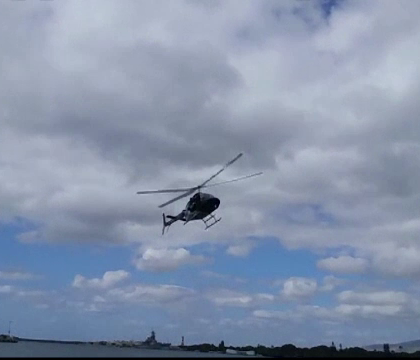 Un elicopter cu 5 oameni la bord s-a prabusit in Hawaii. Un martor a filmat a filmate scenele de cosmar Un elicopter cu 5 oameni la bord s-a prabusit in Hawaii. Un martor a filmat a filmate scenele de cosmar