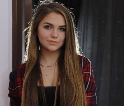 O tanara de 16 ani a murit dupa ce a fost lovita pe o trecere de pietoni. Ultimul mesaj postat pe Facebook O tanara de 16 ani a murit dupa ce a fost lovita pe o trecere de pietoni. Ultimul mesaj postat pe Facebook