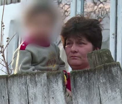 Femeia care si-a "castrat" sotul pentru ca nu i-a dus flori de 8 Martie, dispusa sa-l ierte. "Ma bate, ma chinuie, dar e prostul meu" Femeia care si-a "castrat" sotul pentru ca nu i-a dus flori de 8 Martie, dispusa sa-l ierte. "Ma bate, ma chinuie, dar e prostul meu"