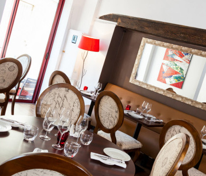 Restaurantul unde cainii au voie sa intre, dar bancherii nu. "Cine refuza sa negocieze cu clientii nu are ce cauta"