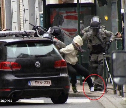 O comanda neobisnuit de mare de pizza a dus la prinderea lui Salah Abdeslam. Bild: "Ce i-a cazut din pantaloni la arestarea" O comanda neobisnuit de mare de pizza a dus la prinderea lui Salah Abdeslam. Bild: "Ce i-a cazut din pantaloni la arestarea"