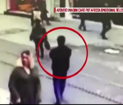 Cine a fost tinta atacului terorist din Turcia. Imaginile surprinse inainte ca jihadistul sa se arunce in aer Cine a fost tinta atacului terorist din Turcia. Imaginile surprinse inainte ca jihadistul sa se arunce in aer