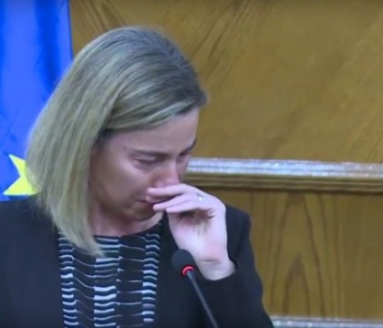 Reactia liderilor europeni dupa explozii. Sefa diplomatiei europene a izbucnit in lacrimi: "E o zi trista" - VIDEO Reactia liderilor europeni dupa explozii. Sefa diplomatiei europene a izbucnit in lacrimi: "E o zi trista" - VIDEO