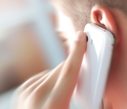 A primit un telefon de la iubita, iar dupa ce a incheiat convorbirea, si-a dat foc. Ce veste a primit tanarul