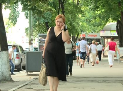 Statul s-a imbogatit cu peste 1 miliard de lei dupa ce a vandut 8 licente de telefonie mobila Statul s-a imbogatit cu peste 1 miliard de lei dupa ce a vandut 8 licente de telefonie mobila