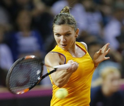 Fed Cup. Halep a invins-o pe Petkovic si Romania a restabilit egalitatea in meciul Romania - Germania (1-1) Fed Cup. Halep a invins-o pe Petkovic si Romania a restabilit egalitatea in meciul Romania - Germania (1-1)
