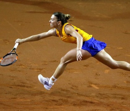 Simona Halep, invinsa de Kerber si Germania preia conducerea cu 2-1 in meciul cu Romania Simona Halep, invinsa de Kerber si Germania preia conducerea cu 2-1 in meciul cu Romania