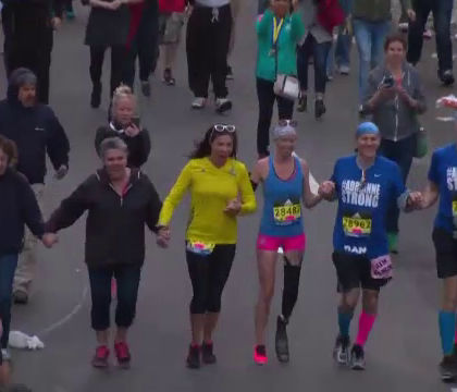 Trei ani de la atentatele de la Maratonul din Boston. Gestul unei dansatoare care a ramas fara un picior in urma atacurilor