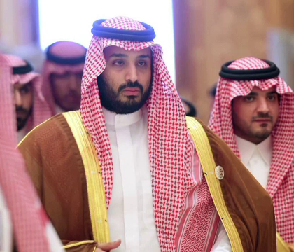 Arabia Saudita vrea ca in 4 ani sa scape de dependenta de petrol. Tara va crea un fond de doua mii de miliarde de dolari Arabia Saudita vrea ca in 4 ani sa scape de dependenta de petrol. Tara va crea un fond de doua mii de miliarde de dolari