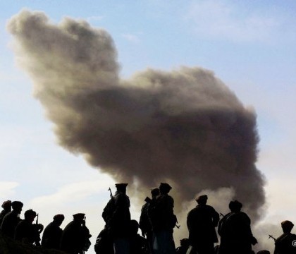 Un terorist kamikaze a murit si a ucis alti 8 talibani, dupa ce s-a detonat, din greseala. Atacul pe care il puneau la cale Un terorist kamikaze a murit si a ucis alti 8 talibani, dupa ce s-a detonat, din greseala. Atacul pe care il puneau la cale