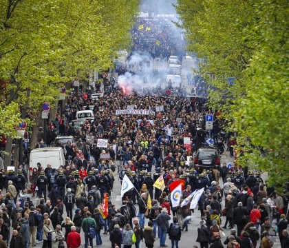 Proteste violente in Franta. O jumatate de milion de oameni au iesit in strada, peste 120 au fost arestati - FOTO 