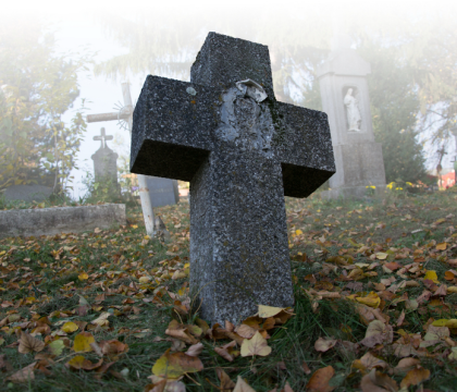 O familie gasea mereu deschis cosciugul bebelusului lor, mort la 1 an. Ce au descoperit in interior, dupa 50 de ani O familie gasea mereu deschis cosciugul bebelusului lor, mort la 1 an. Ce au descoperit in interior, dupa 50 de ani