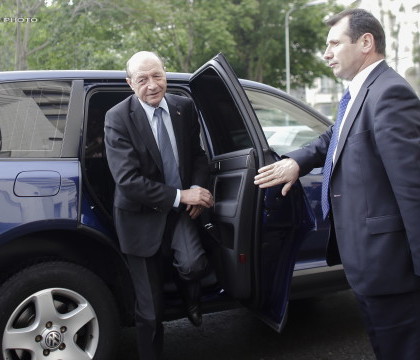 Fostul presedinte Traian Basescu, audiat la Parchetul General in dosarul in care este suspectat de spalare de bani Fostul presedinte Traian Basescu, audiat la Parchetul General in dosarul in care este suspectat de spalare de bani