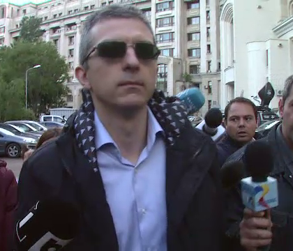 Surse: Procurorii luau in calcul sa-l RETINA astazi pe Dan Condrea. Ce ar fi aflat vineri patronul Hexi Pharma Surse: Procurorii luau in calcul sa-l RETINA astazi pe Dan Condrea. Ce ar fi aflat vineri patronul Hexi Pharma