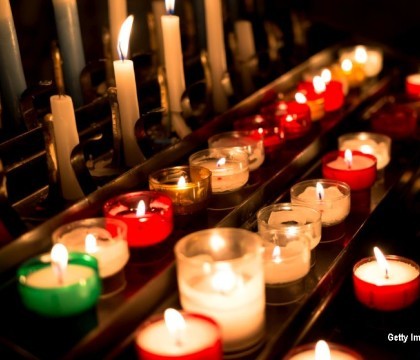 S-a dus la biserica beat, sa aprinda o lumanare pentru mama lui. Pedeapsa primita de barbat dupa ce a iscat un incediu urias S-a dus la biserica beat, sa aprinda o lumanare pentru mama lui. Pedeapsa primita de barbat dupa ce a iscat un incediu urias