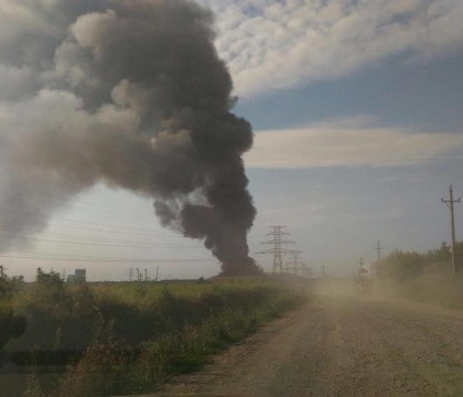 Incendiu la o fabrica de incaltaminte din Jilava. Purtatorul de cuvant a anuntat cu ochii in lacrimi moartea colegului lor - FOTO Incendiu la o fabrica de incaltaminte din Jilava. Purtatorul de cuvant a anuntat cu ochii in lacrimi moartea colegului lor - FOTO