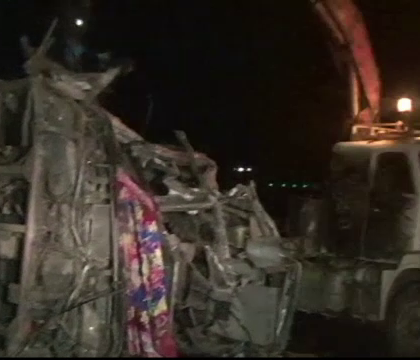 Accident cu cel putin 17 morti, pe o sosea din Bolivia. Un microbuz plin cu oameni s-a rasturnat dupa ce a lovit o piatra