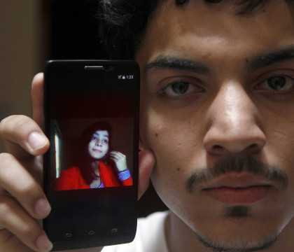 O adolescenta din Pakistan a fost arsa de vie de propria mama, dupa ce s-a casatorit fara acordul ei. Marturia femeii